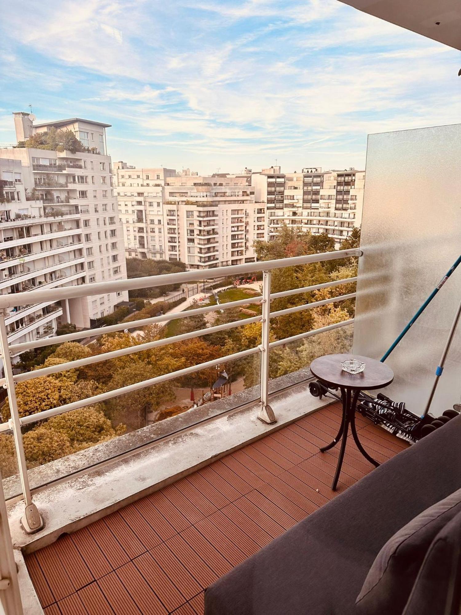 Ryan Homes - In Apart Hotel, La Defense Courbevoie Exterior photo
